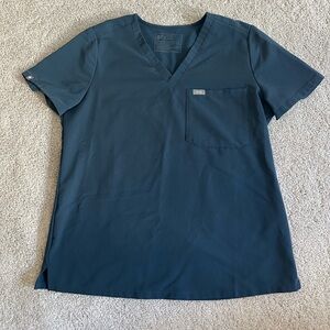 Figs Catarina One-Pocket Scrub Top - Dark Harbor, Size Medium